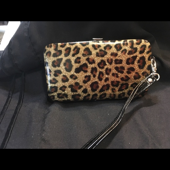 Phone case - Picture 2 of 3